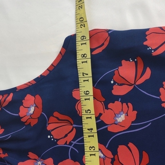 41 Hawthorn blue and red flowered sleeveless blouse with collar detail, NWT - Picture 7 of 9